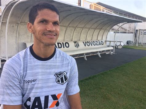 Aos 41 Anos Magno Alves Diz Que Segue Em Campo Por Amor Alegria