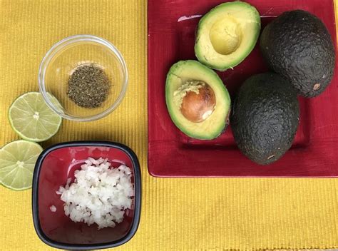 Easy Guatemalan Guacamole A Taste For Travel