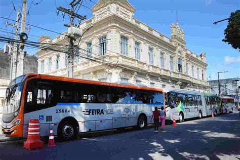 Mais dez novos ônibus ar condicionado da São João vão atender 19