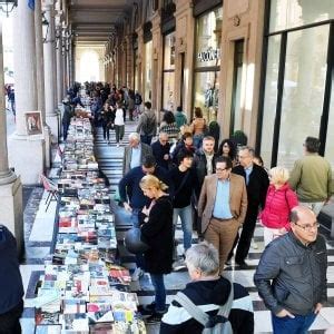 Portici di Carta la libreria più lunga del mondo chiude con successo