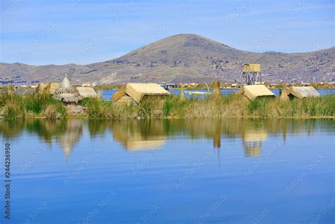 Schilfinseln Am Titicacasee Peru Stock Photo Adobe Stock