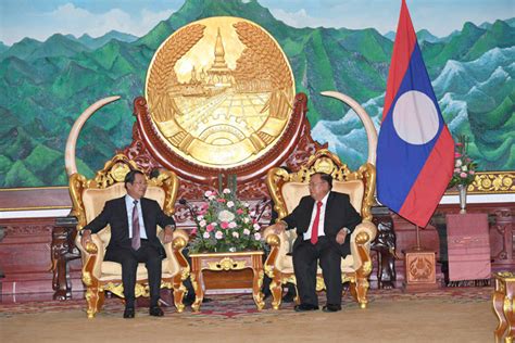 Cambodian Premier Pays Courtesy Call On Lao President