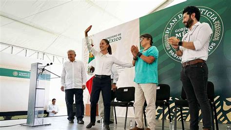 Reuni N De Sheinbaum Y Amlo Con Familiares De Trabajadores De La Mina