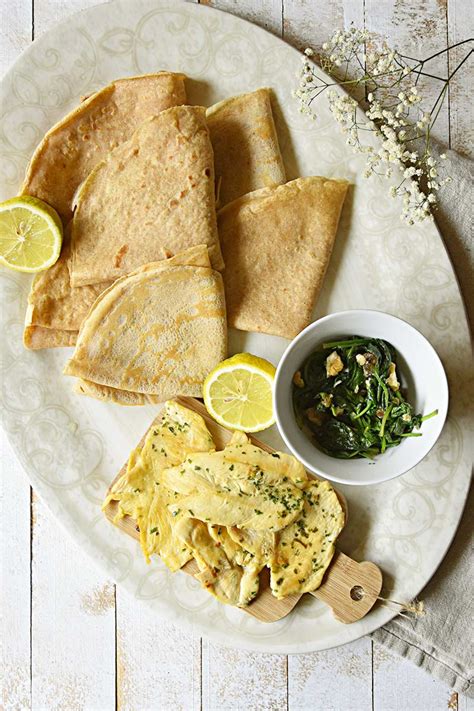 Crep S De Espelta Integral Rellenos De Pollo Y Espinacas Con Pasas Y