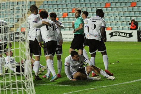 Un gol en la última jugada de Óscar Lorenzo da la victoria al Salamanca