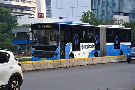 Transjakarta Gandeng Pindad Untuk Tambah Bus Listrik Targetkan 300