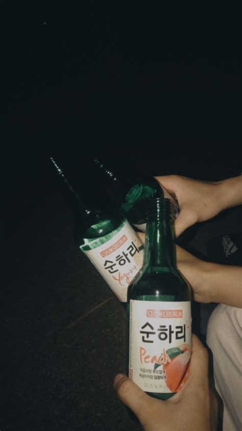 Soju peach~~ | Instagram food, Soju, Alcohol aesthetic