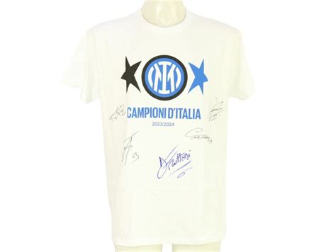 Official Inter Milan Scudetto T Shirt Signed By The Players