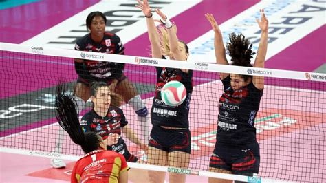 Serie A Femminile Bartoccini Fortinfissi Perugia Cbf Balducci Hr