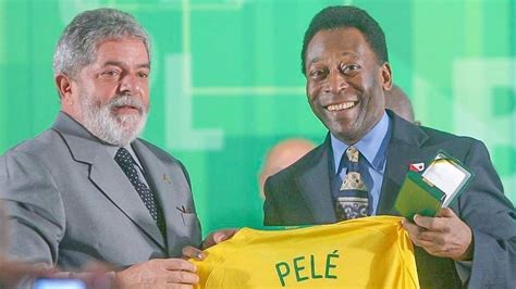 Dia do Rei Pelé é sancionado pelo presidente Lula CNN Brasil