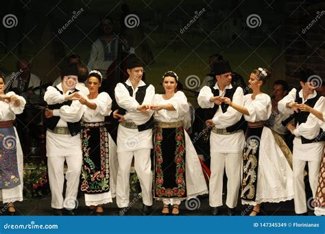 Timisoara Rumania Bailarines Rumanos En Traje Tradicional