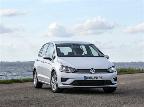 Volkswagen Golf Sportsvan TSI BlueMotion 2015 Pictures Information