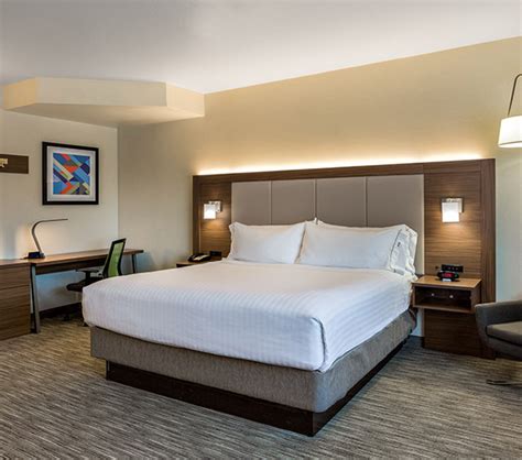 Lake Oroville, CA Hotels | Holiday Inn Express Hotel & Suites Lake Oroville Hotel