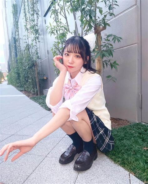 藤田みゆさんのインスタグラム写真 藤田みゆinstagram 「 久しぶりに制服着たよ👧🏻🎀 アイドルだから恥ずかしくないもーん！笑