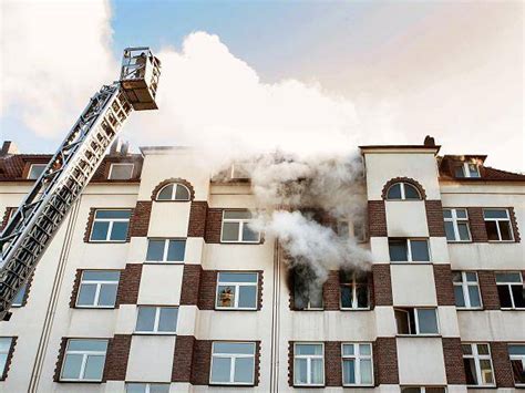 Bielefeld Brand In Haus Drei Verletzte