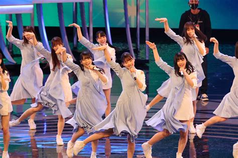 第71回nhk紅白歌合戦リハーサル 日向坂46「気持ちを込めて、皆さんを笑顔にできるようにパフォーマンスを小坂菜緒」 Screen