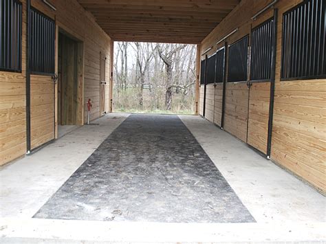 Barn Center Aisle with Stall Mats