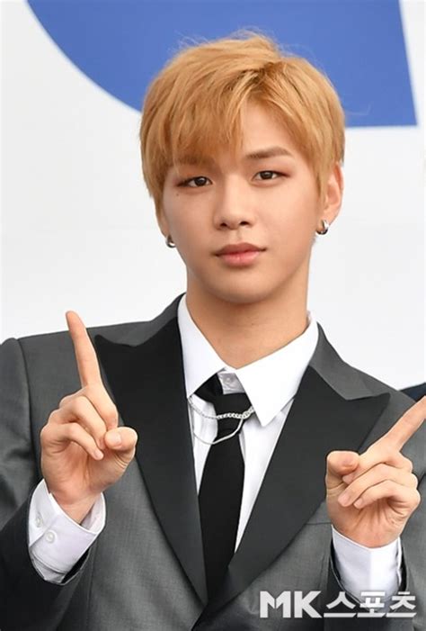 강다니엘 Vs Lm엔터테인먼트 계약 분쟁발단은 홍콩 설누나 네이트 뉴스