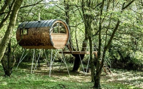 Live In Harmony With Nature In These Super Sexy Tree House Cabins By Bower House