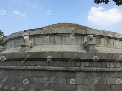 Side View Of The Tomb Of Yuan Shih Kai Editorial Stock Photo Image Of