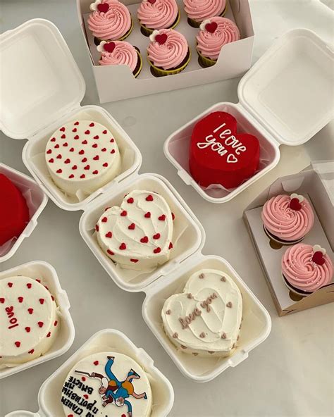 Pretty Cupcakes And Cakes For Valentine S Day