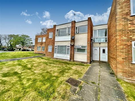 Fernleigh Road Walsall WS4 2EZ 3 Bed Flat For Sale 149 950