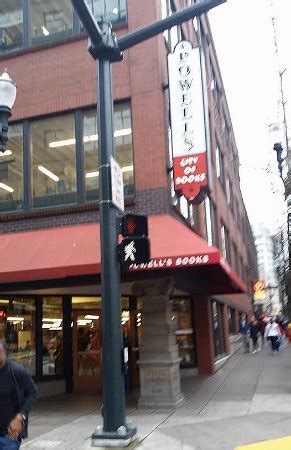 Powell's City of Books (Portland) - All You Need to Know Before You Go ...