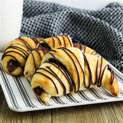 Warm And Gooey Nutella Crescent Rolls Upstate Ramblings