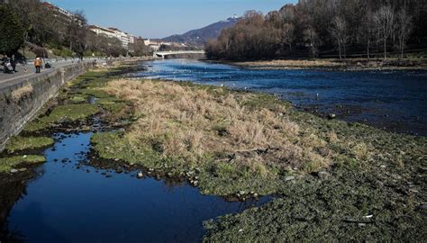 Allarme Siccit Nord A Secco D Acqua Neve Dimezzata Sulle Alpi