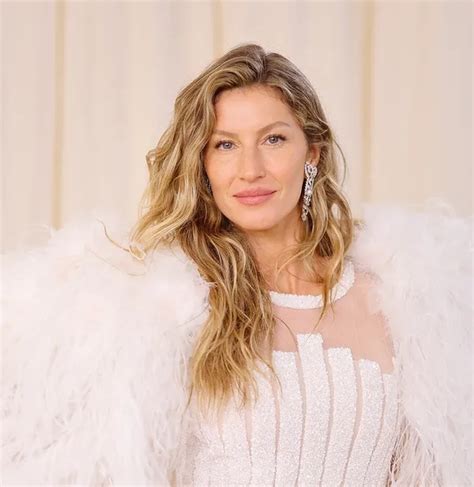 Os 20 Momentos De Beleza Mais Icônicos De Gisele Bündchen Ao Longo Da