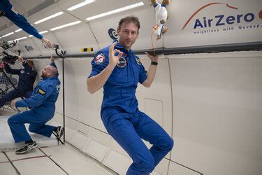 ESA - Astronaut basic training: parabolic flight