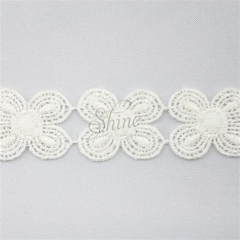 Guipure Lace Trimming 41897 4 Point Blossom Chain Cream Shine