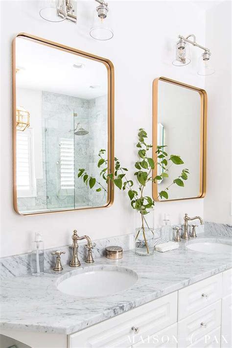 Tips For Successfully Mixing Metals In Your Bathroom