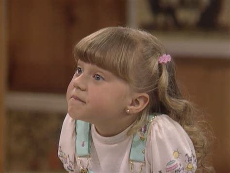 Image - Jodie Sweetin as Stephanie Tanner6 - Full House,S1 - Our Very First Show.png | Full ...