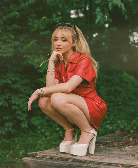 Sabrina Carpenter Biodata Profil Fakta Umur Agama Pacar Karier