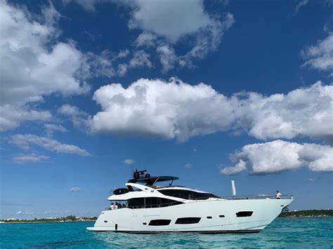 Type Of Yachts Luxury Yachts Charters Boat Rentals Cancun Mexico