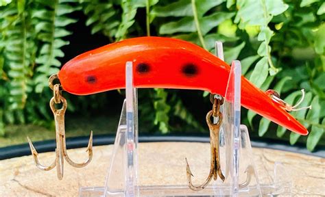 Vintage Fishing Lure Heddon Tadpolly 3 Red Black Spots Collectible