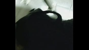 Espiado en el baño del centro de lima XVIDEOS