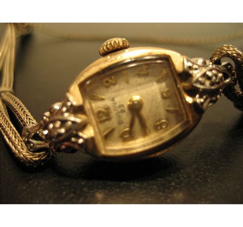 Vintage Ladies Bulova 23 Jewels Gold Filled And Diamonds Winding