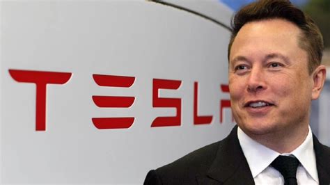 Elon Musk Makes History As First To Lose 200bn