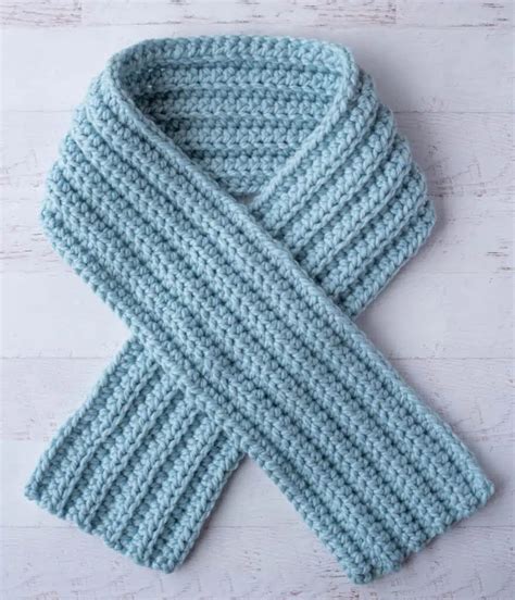 Easy Crochet Scarf for Beginners - Crochet 365 Knit Too