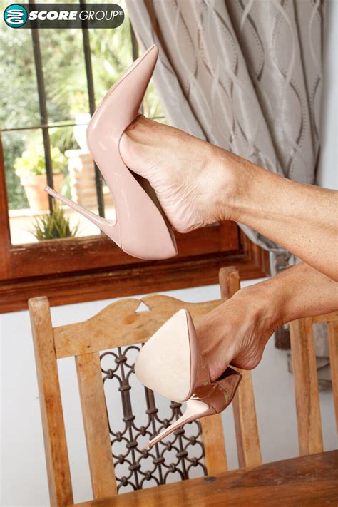 Porn Megaload Featuring Molly Maracas XXX Photos CoedCherry