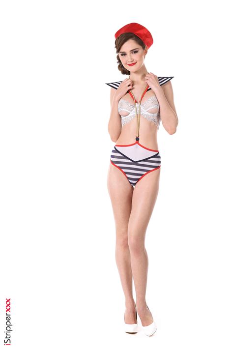 Strip Show Us The GOOD Parts Sonya Blaze HOT FIFTIES PIN UP Porn Pic