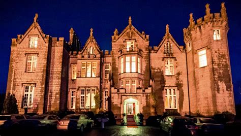 Wedding Florist at Kinnitty Castle Hotel, Co. Offaly - Wedding Flowers