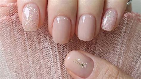 Uñas nude 5 diseños de manicura discreta y elegante para ir a la oficina Panorama Simple