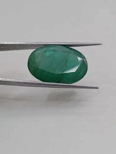 Oval Green Natural Zambia Emerald Gemstone Size 16 Crt At Rs 3000