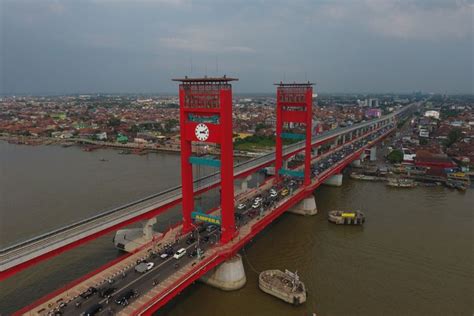 Foto Makin Keren Jembatan Ampera Kini Punya Lift Baru