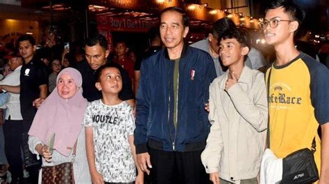 Potret Presiden Jokowi Tahun Baruan Di Kota Solo Kunjungi Ngarsopuro