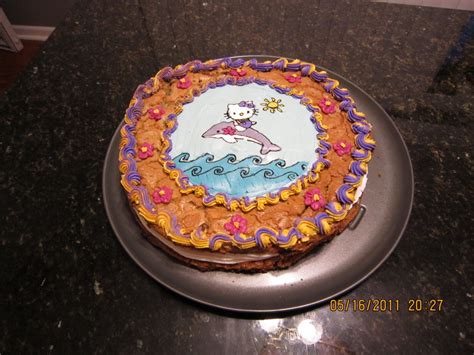 Hello Kitty Cookie Cake - CakeCentral.com