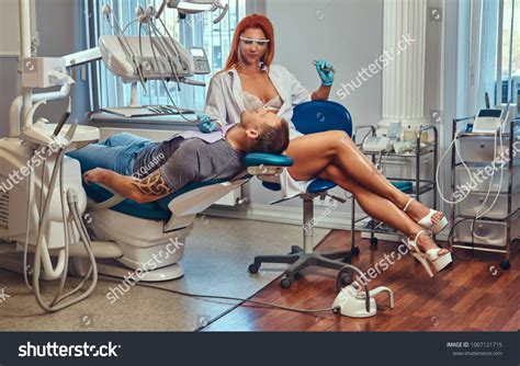 Sexy Hot Redhead Dentist Woman Taking库存照片1007121715 Shutterstock